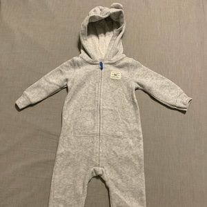 Carter’s Baby boy Fleece Jumpsuit- 6 months